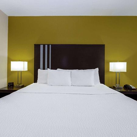 Hotel La Quinta By Wyndham Artesia Extérieur photo