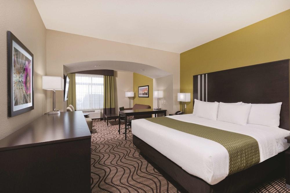 Hotel La Quinta By Wyndham Artesia Extérieur photo