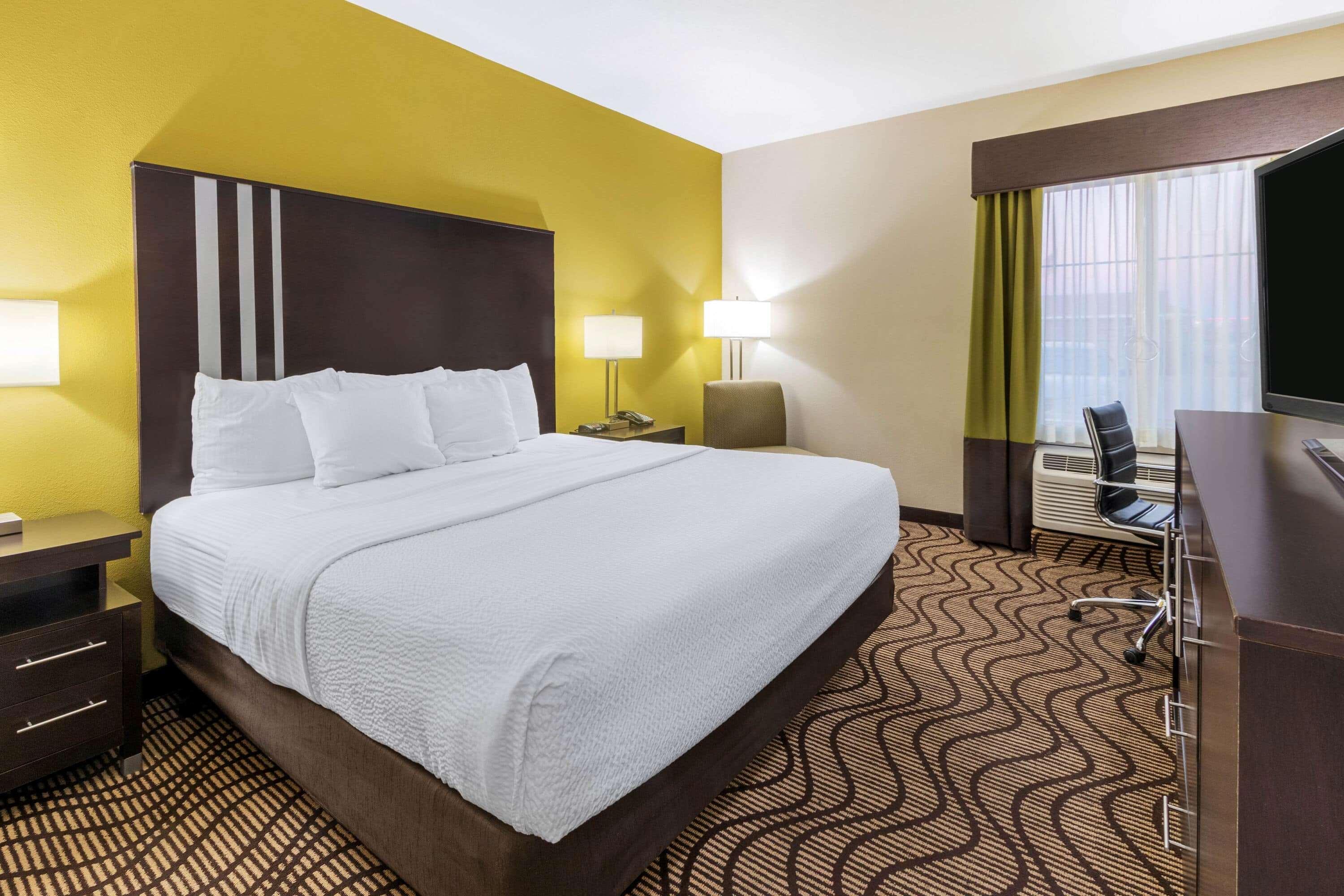 Hotel La Quinta By Wyndham Artesia Extérieur photo