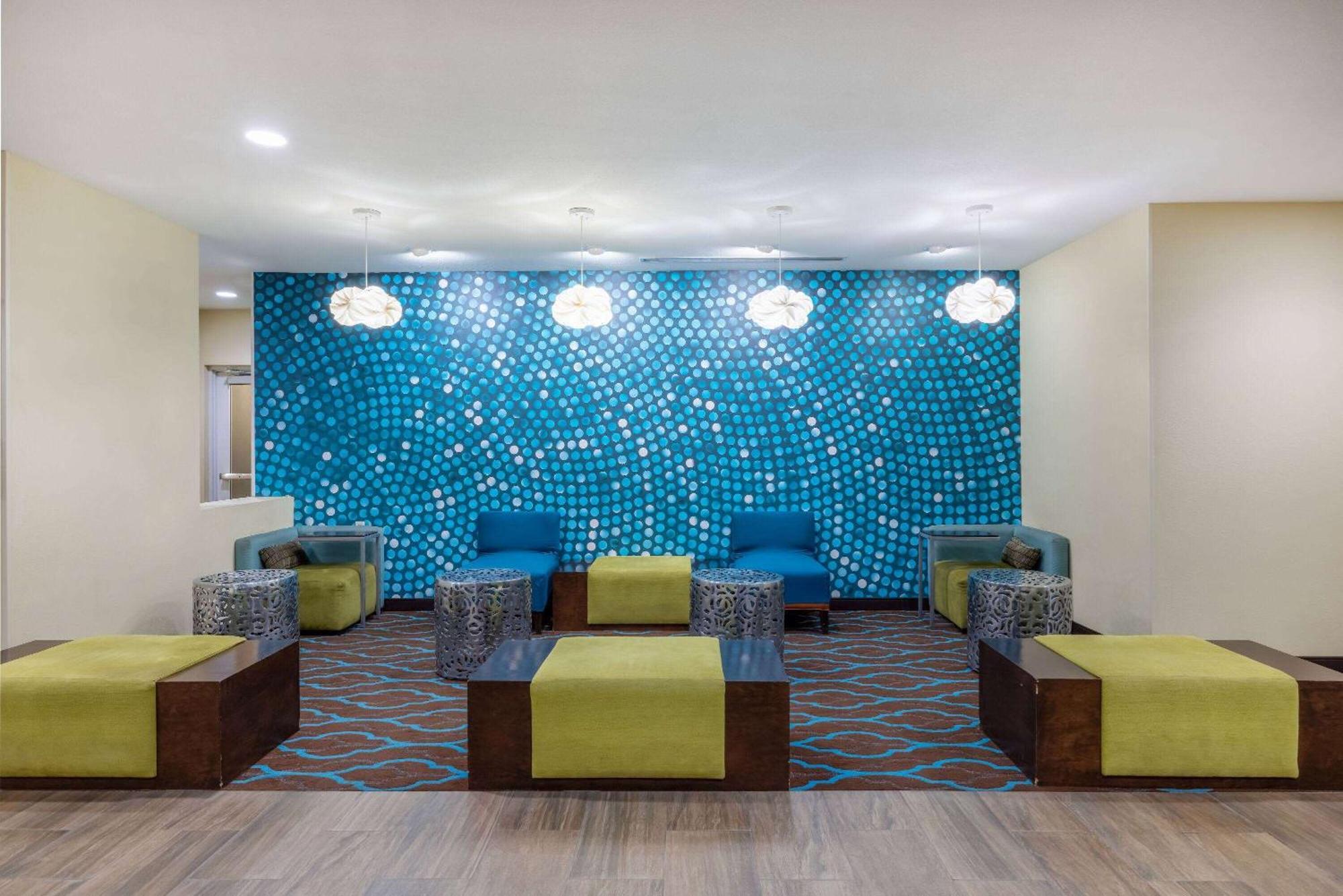 Hotel La Quinta By Wyndham Artesia Extérieur photo