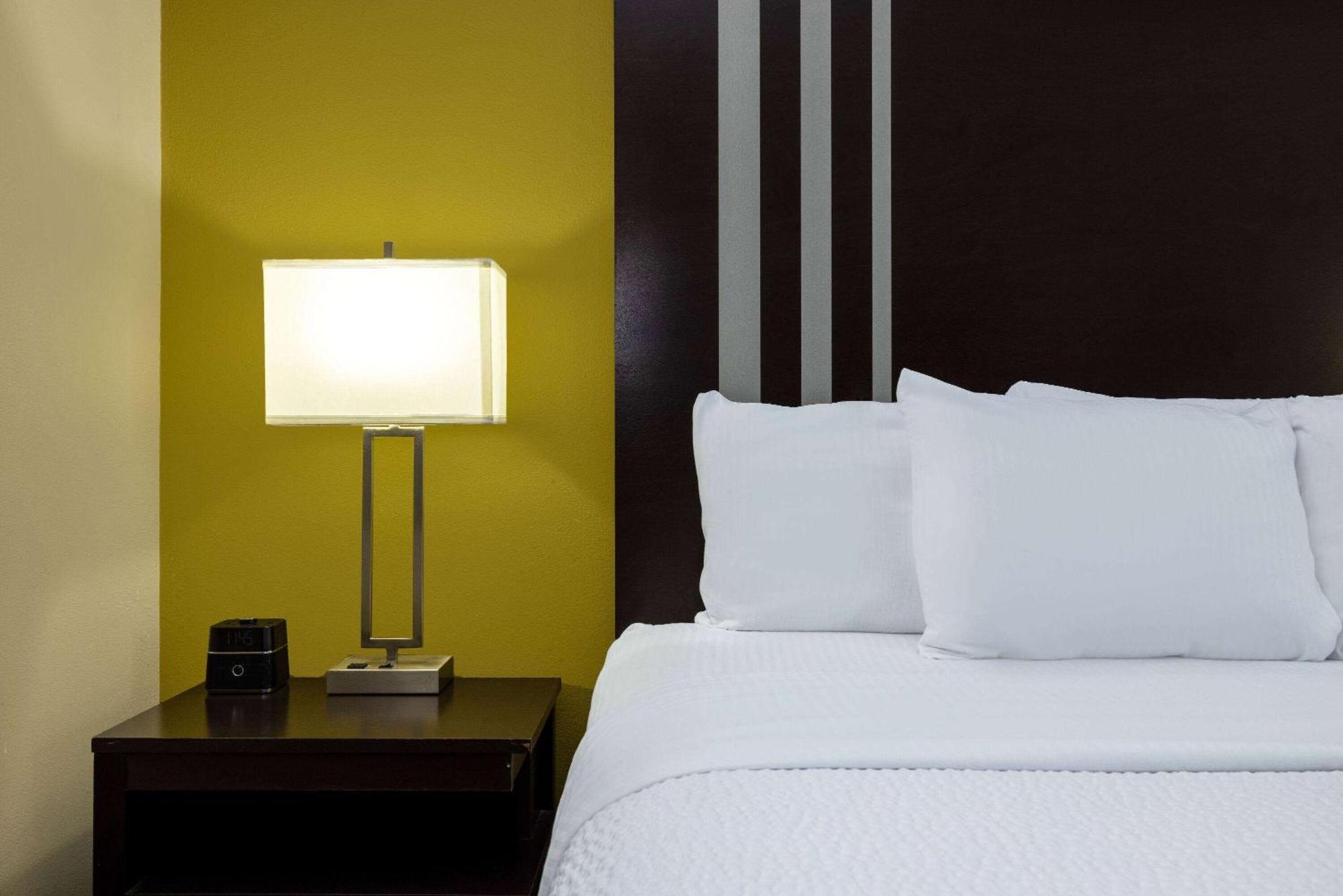 Hotel La Quinta By Wyndham Artesia Extérieur photo