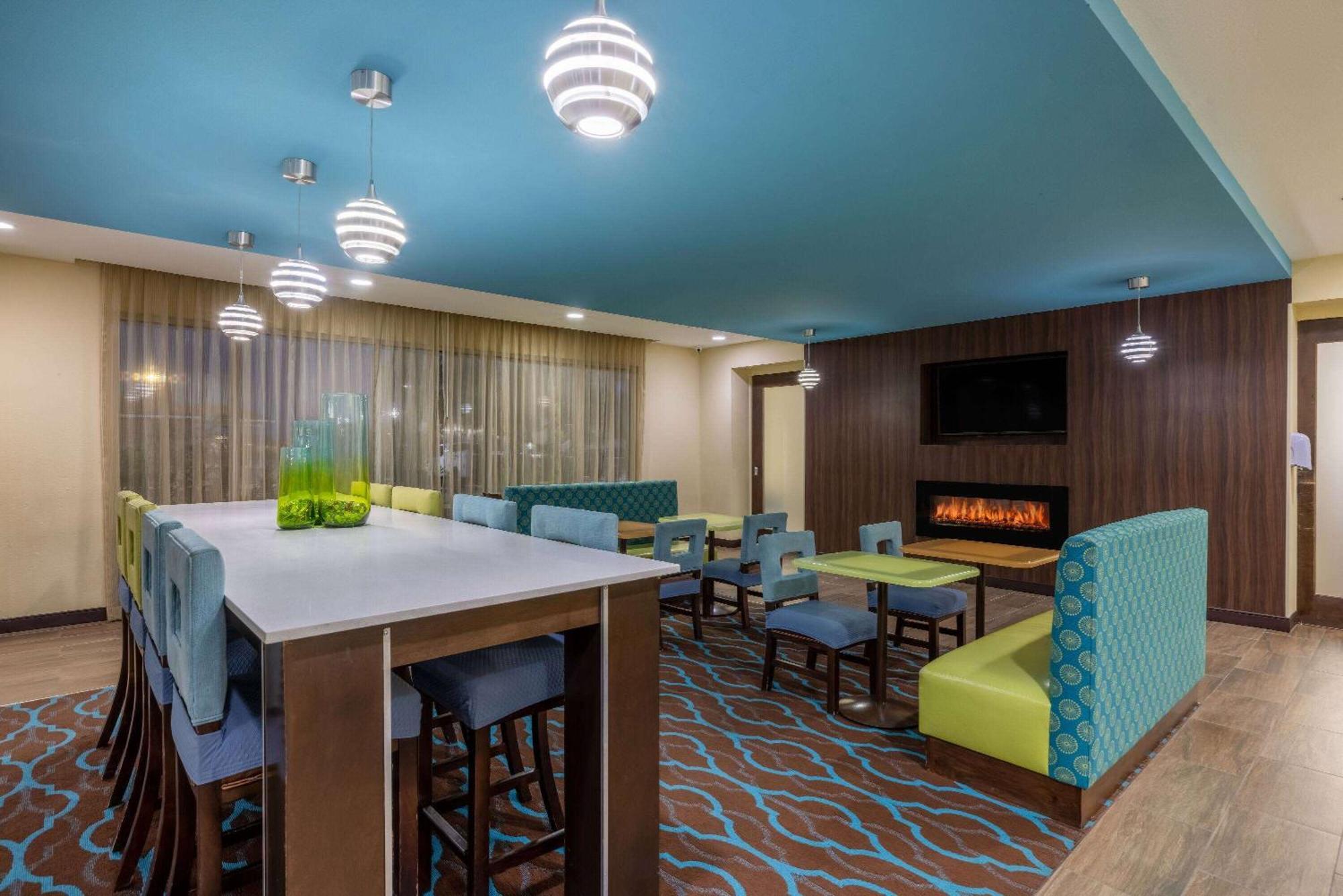 Hotel La Quinta By Wyndham Artesia Extérieur photo