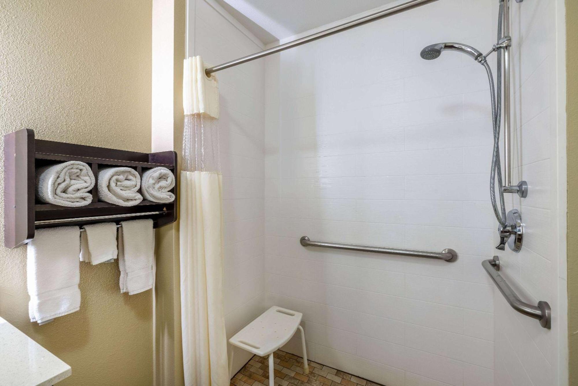 Hotel La Quinta By Wyndham Artesia Extérieur photo