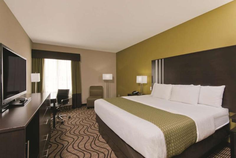 Hotel La Quinta By Wyndham Artesia Extérieur photo
